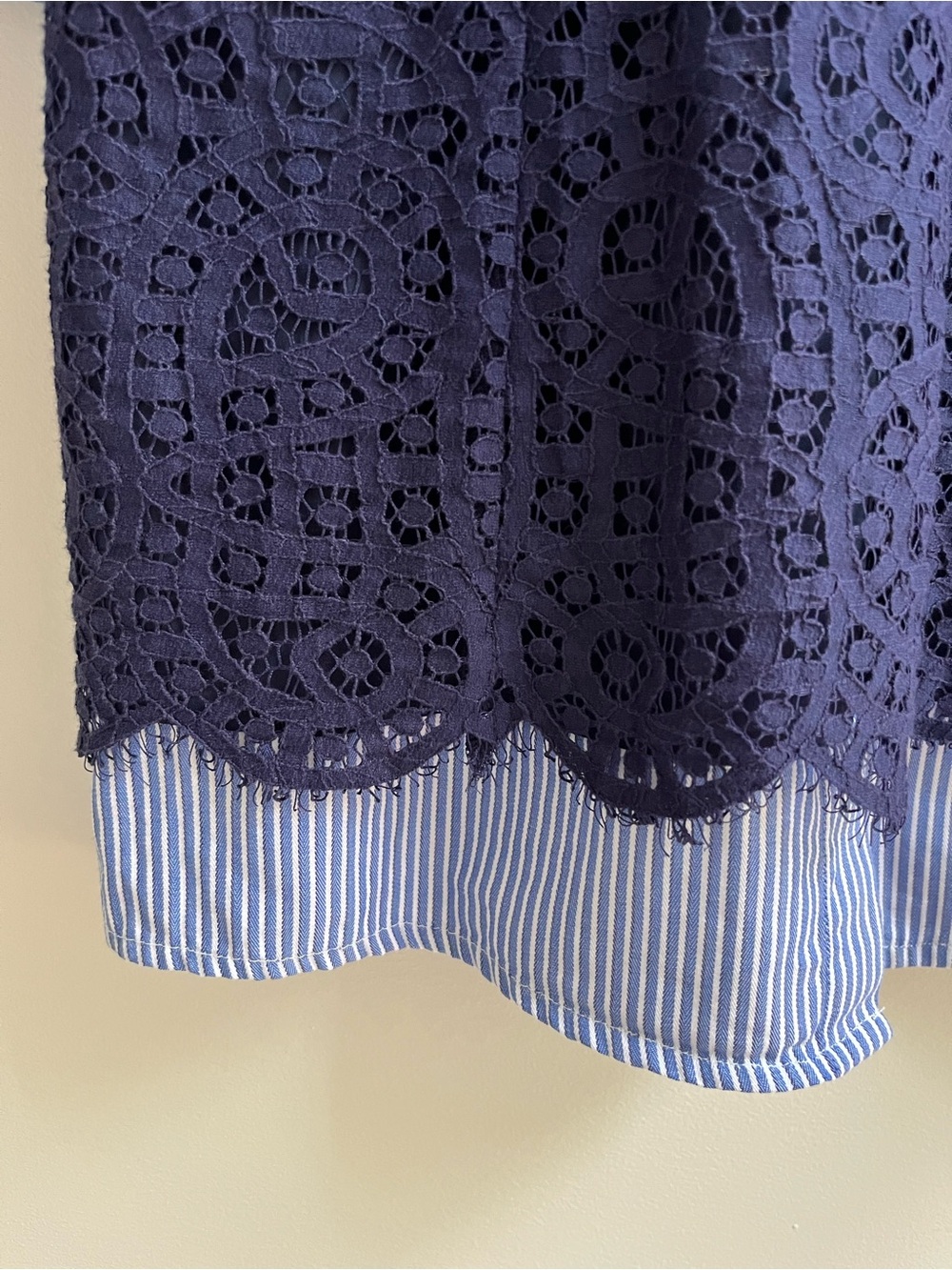 BCBGMaxazria Kaylin Blue Striped Lace Overlay Shirt Dress 8 - Picture 5 of 6